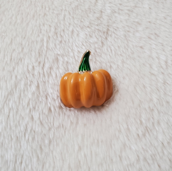 🎃   Pumpkin Brooches🎃 - Picture 2 of 9